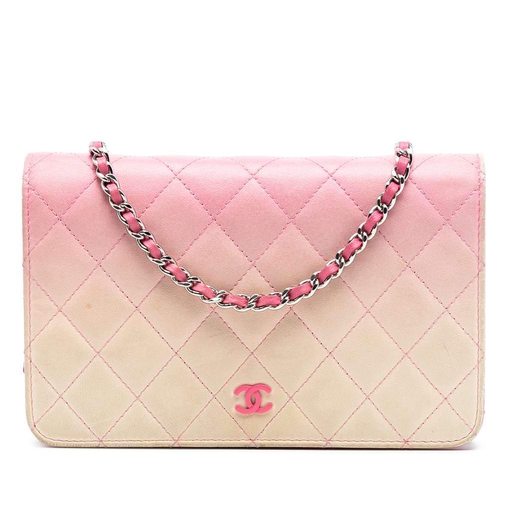 Chanel Ombre Lambskin Degrade Wallet On Chain Pink Leather Very good condition - Front View