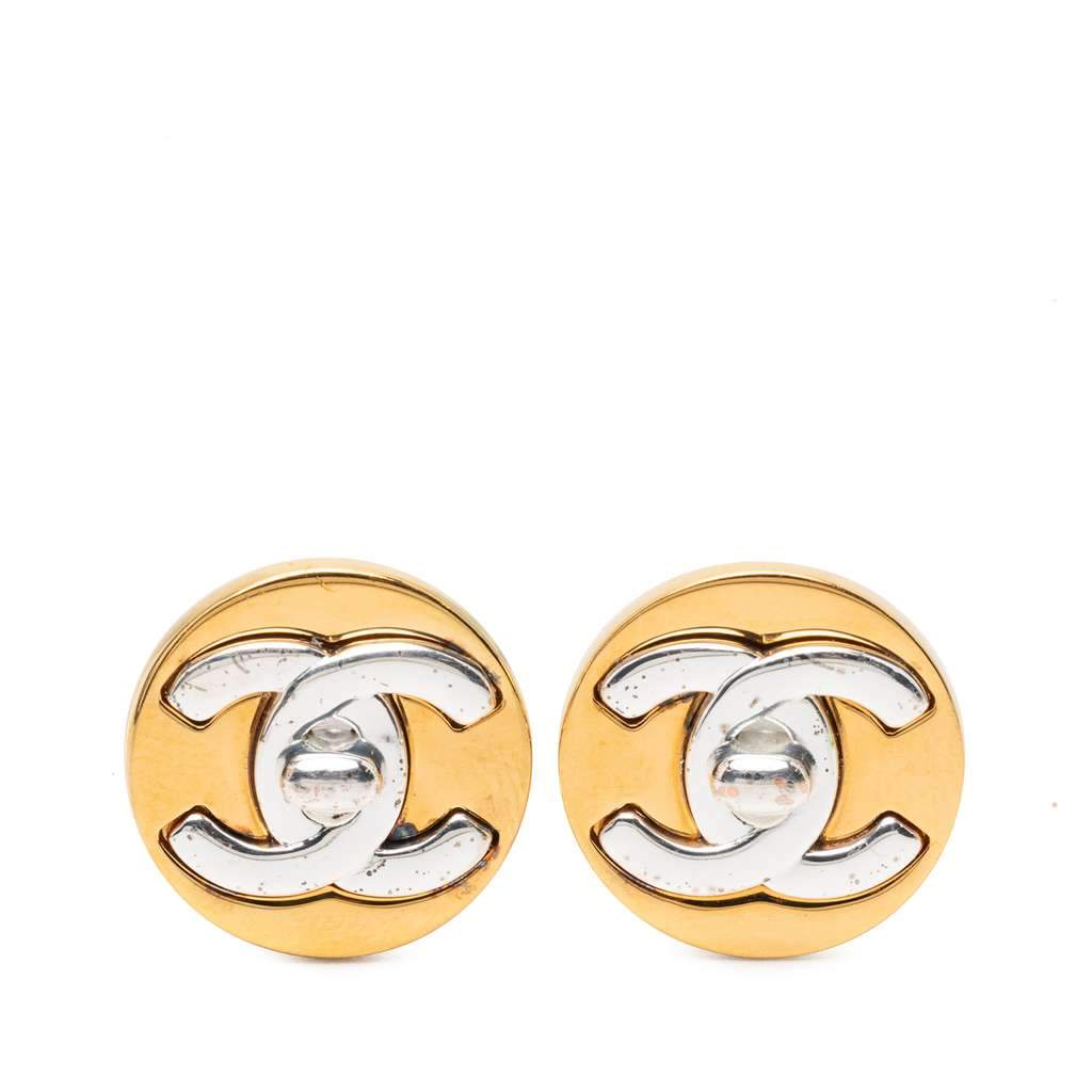 Chanel CC Gold Plated Turn Lock Round Clip On Earrings Gold Metal Good condition - Front View
