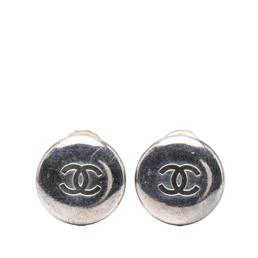 Chanel CC Silver Plated Round Clip on Earrings Silver Metal Very good - Front View