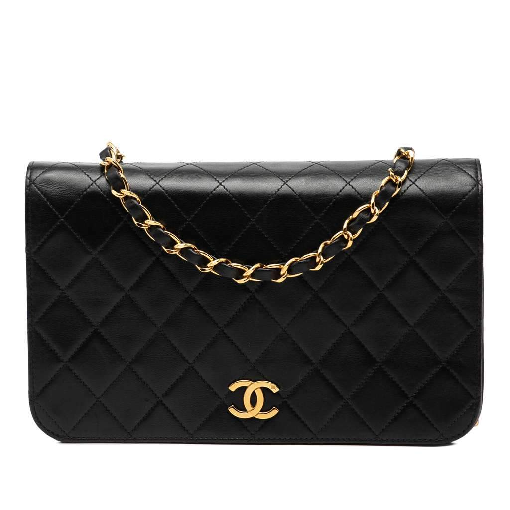 Chanel CC Quilted Lambskin Full Single Flap Black Leather Very good condition - Front View
