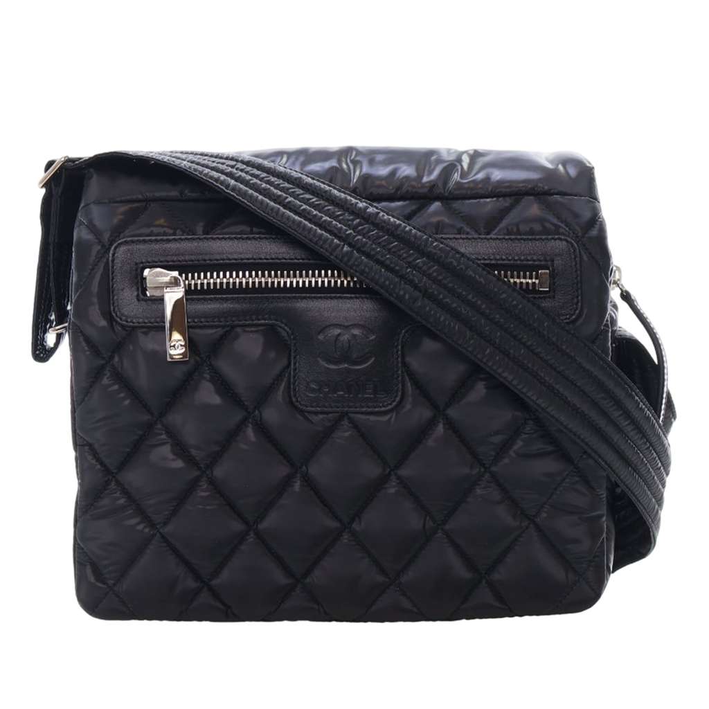 Chanel Small Quilted Nylon Coco Cocoon Messenger Bag Black Very good condition - Front View