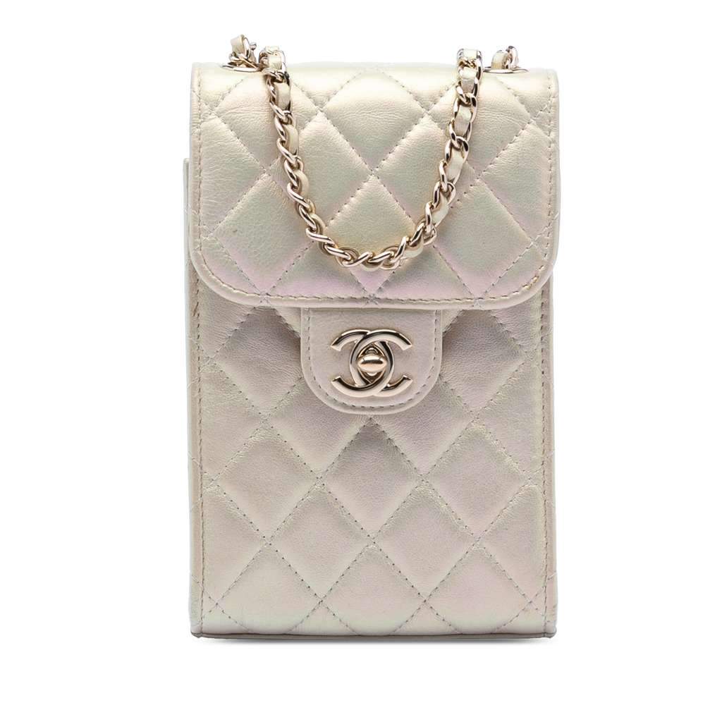 Chanel CC Quilted Iridescent Lambskin Phone Holder with Chain White Leather Very good condition - Front View