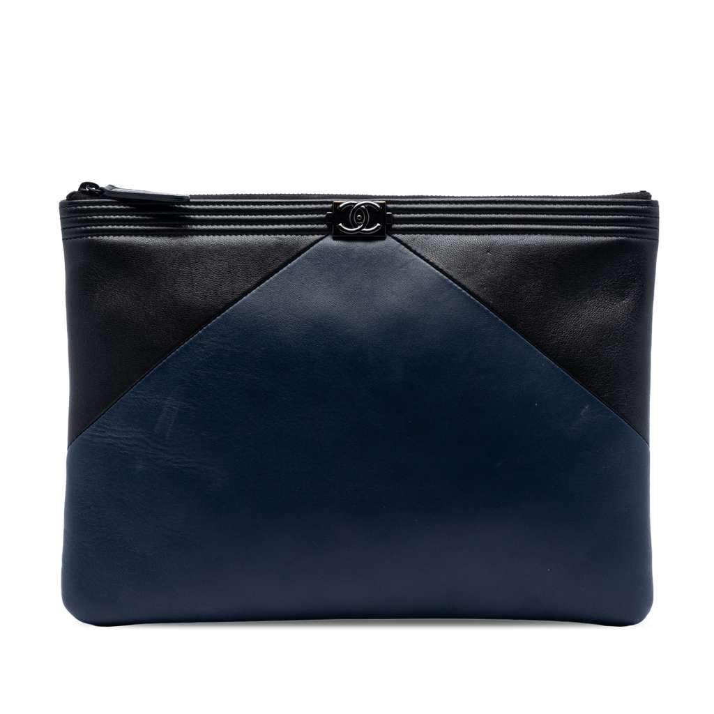 Chanel Medium Bicolor Lambskin Boy O Case Clutch Blue Leather Very good - Front View