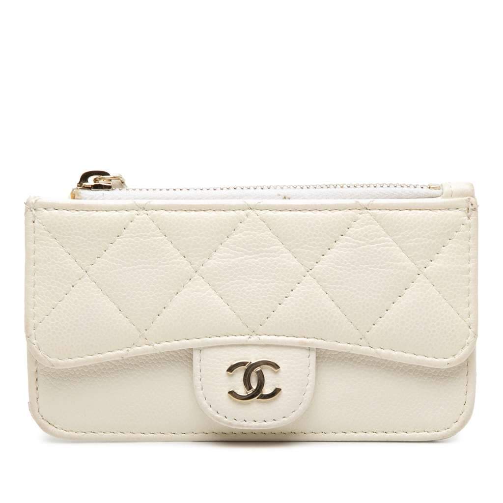 Chanel CC Quilted Caviar Flap Zip Card Holder White Leather Very good condition - Front View
