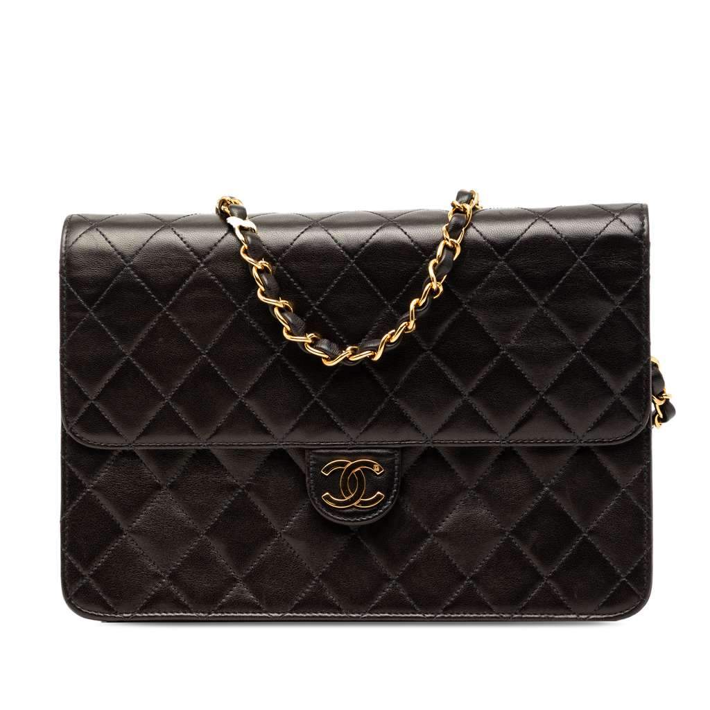 Chanel CC Quilted Lambskin Single Flap Black Leather Very good condition - Front View