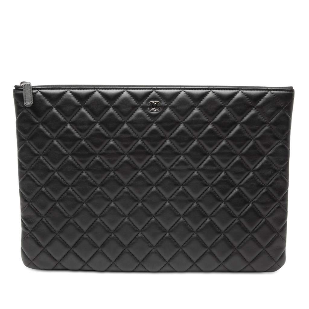 Chanel Large Quilted Lambskin Double Stitch O Case Clutch Black Leather Very good condition - Front View