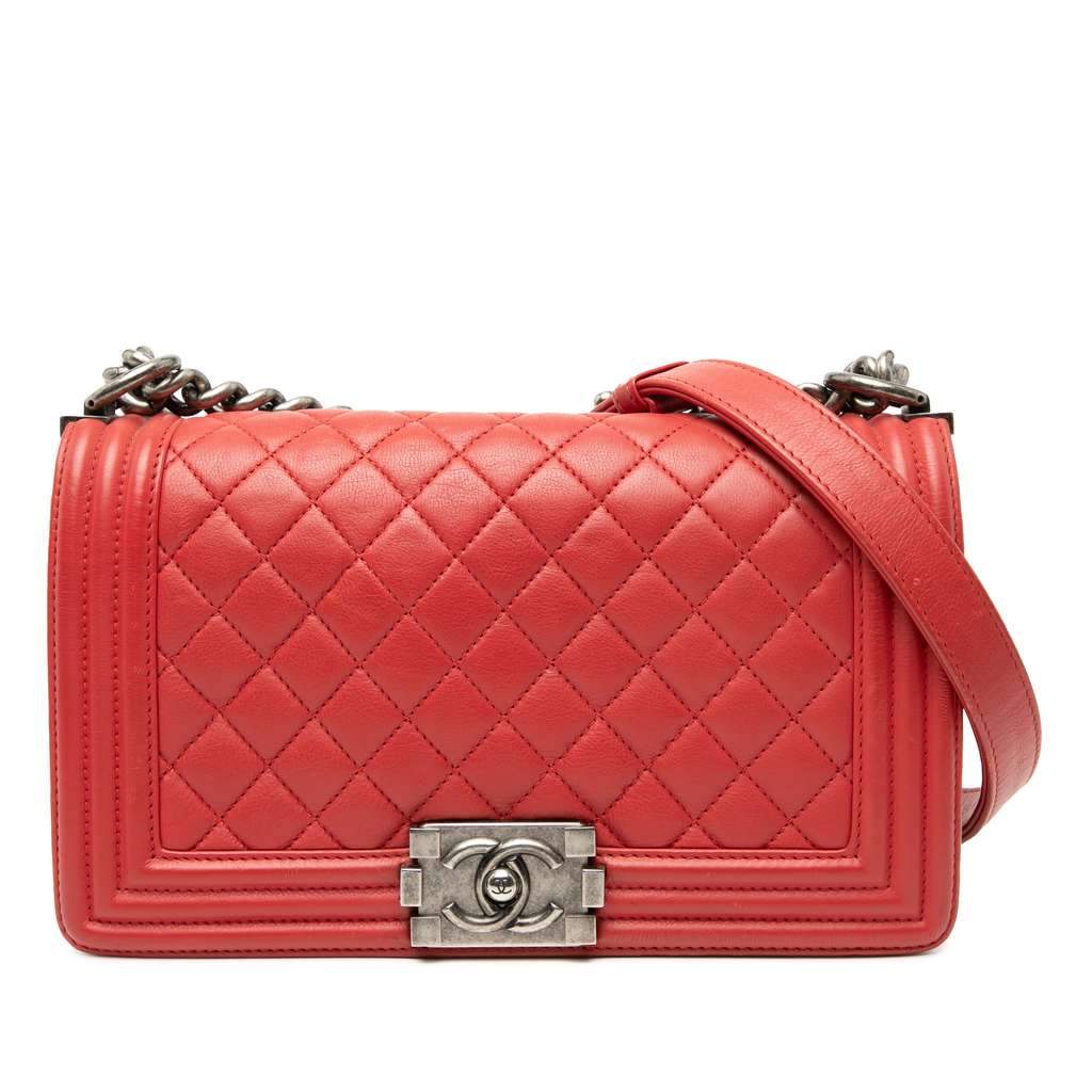 Chanel Old Medium Quilted Lambskin Boy Flap Red Leather Very good - Front View