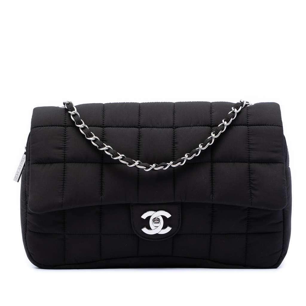 Chanel CC Chocolate Bar Nylon Flap Black Very good condition - Front View