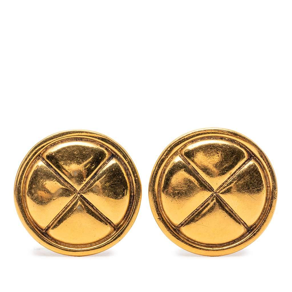 Chanel Gold Plated Quilted Round Clip On Earrings Gold Metal Very good - Front View