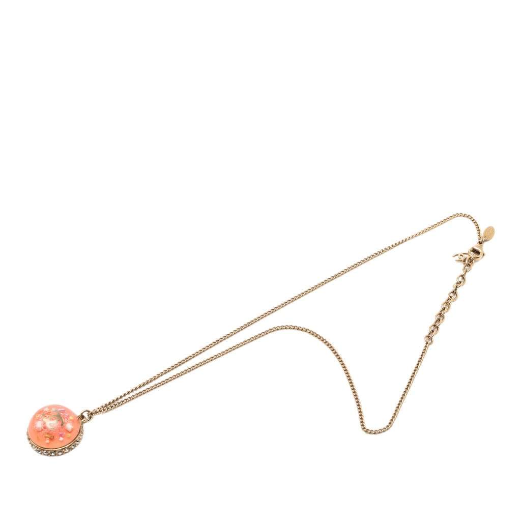 Chanel CC Gold Plated Resin Strass Dome Pendant Necklace Pink Metal Very good condition - Front View