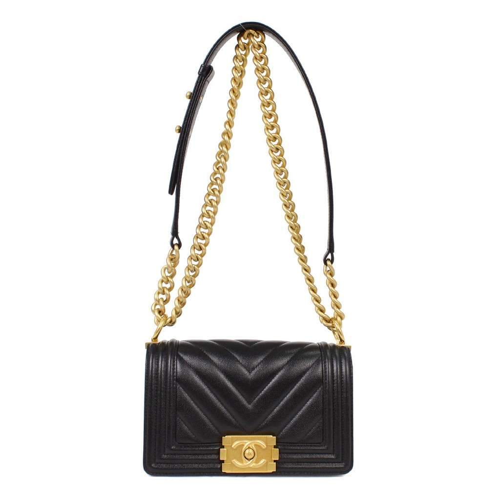 Chanel Boy Flap Bag Black Leather Good condition - Front View