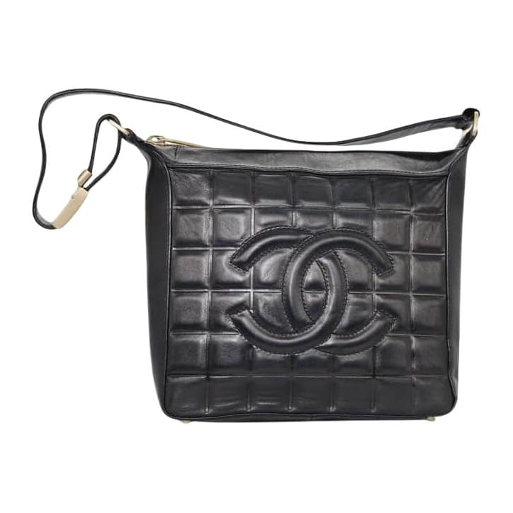 Chanel قطعة شوكولاتة