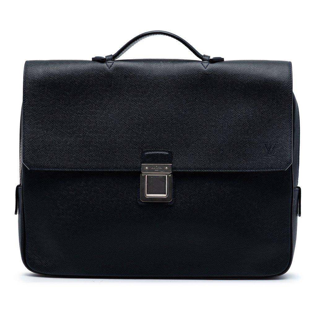 Louis Vuitton Taiga Vassili PM