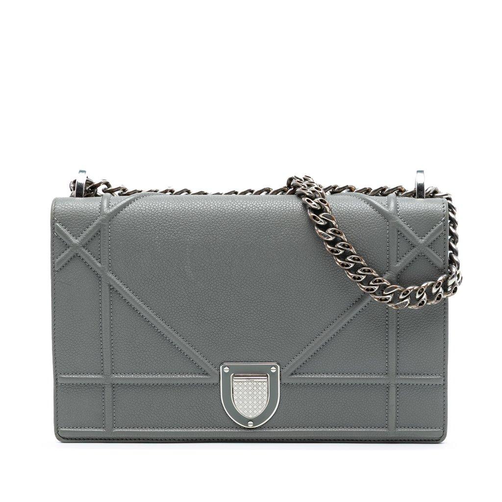 Dior غطاء ديوراما من جلد العجل متوسط الحبيبات