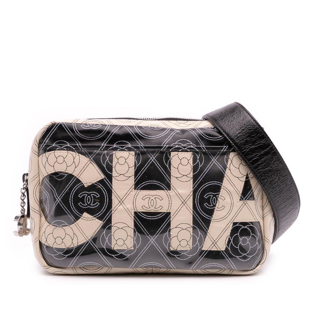 Chanel حقيبة كاميرا من قماش مطلي بشعار الكاميليا