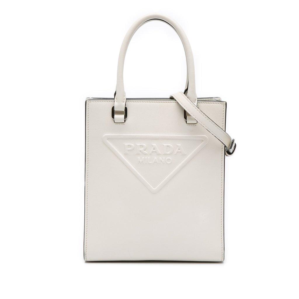Prada حقيبة صغيرة من جلد العجل الناعم بشعار من قماش الدريل