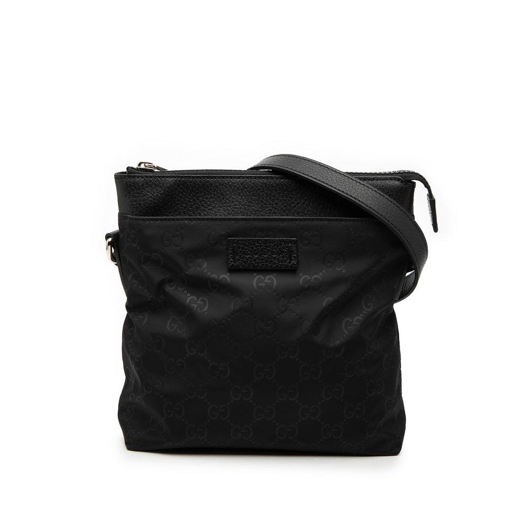 Gucci حقيبة كروسبودي من النايلون بنقشة GG