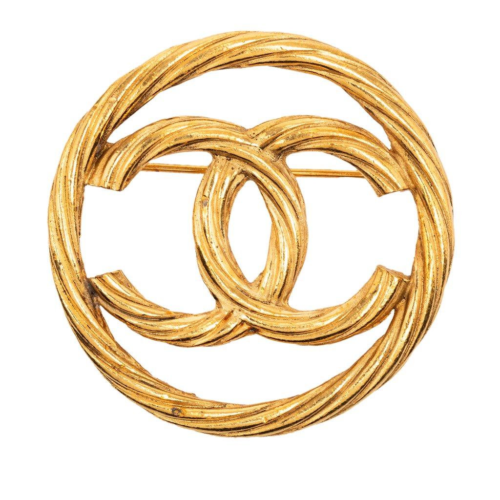 Chanel بروش دائري مطلي بالذهب عيار CC على شكل حبل