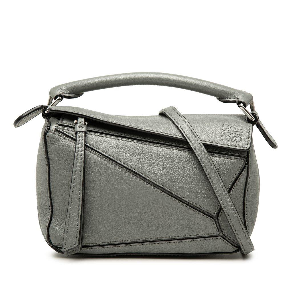 LOEWE حقيبة صغيرة من جلد العجل بتصميم أحجية