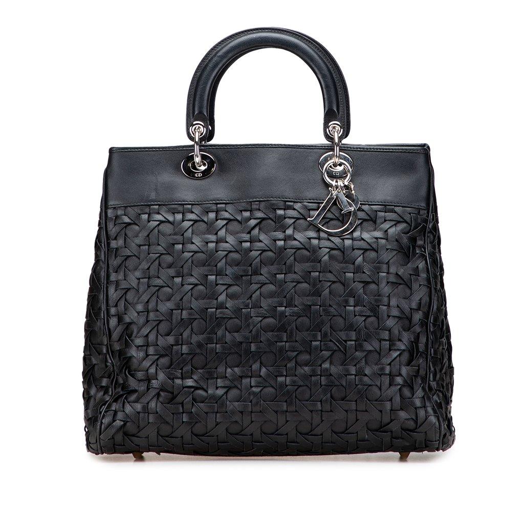 Dior حقيبة ليدي ديور أفينيو المصنوعة من جلد الخروف المنسوج