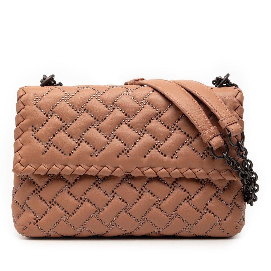 Bottega Veneta حقيبة كتف أوليمبيا صغيرة مرصعة بجلد نابا إنترشياتو