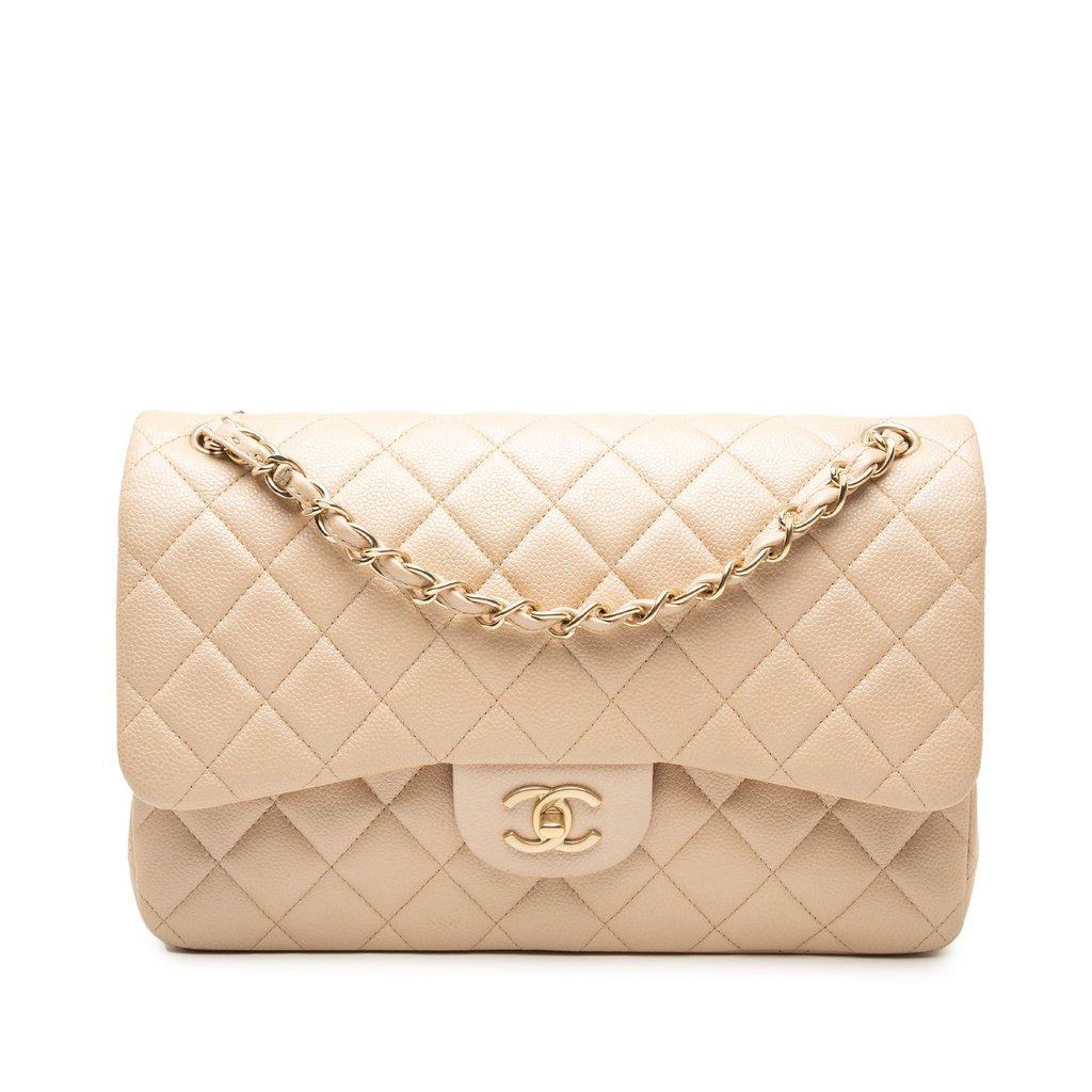 Chanel جامبو كلاسيك كافيار ذو طبقتين