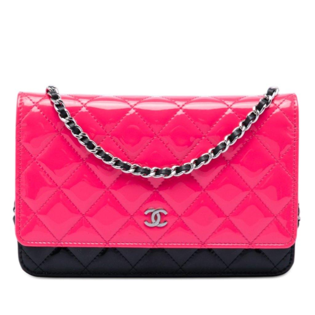 Chanel محفظة CC ثنائية اللون مبطنة من الجلد اللامع مع سلسلة