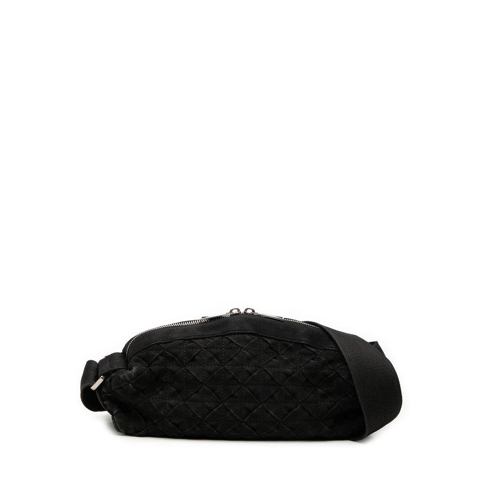 Bottega Veneta حقيبة حزام من قماش الكانفاس بتقنية إنتريتشاتو