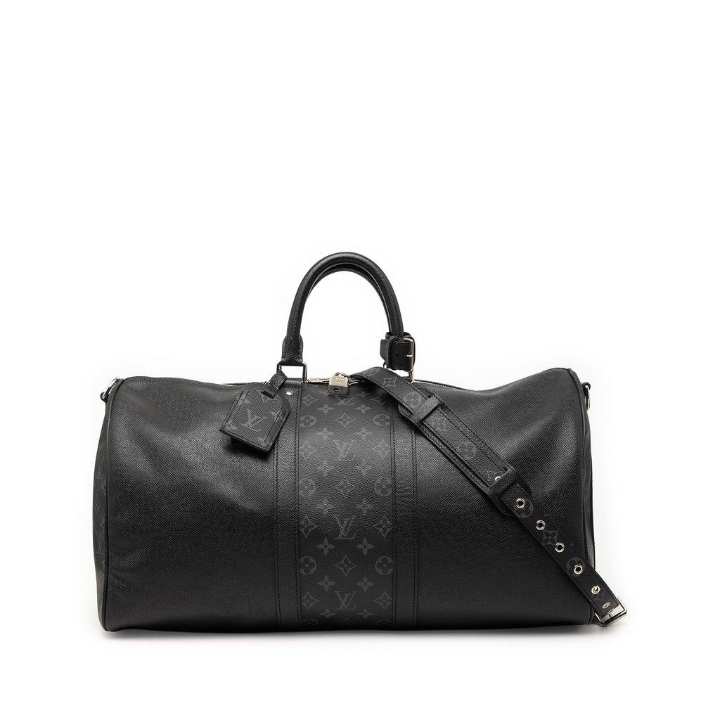 Louis Vuitton تايغا كيبول باندوليير 50