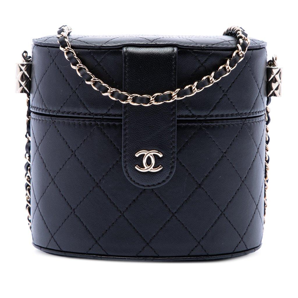 Chanel CC Quilted Lambskin Round Vanity Clutch With Chain