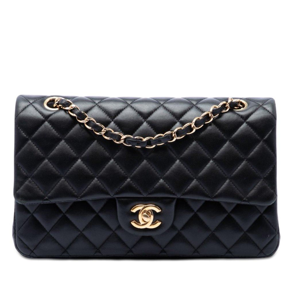 Chanel حقيبة كلاسيكية متوسطة الحجم من جلد الخروف ذات غطاء مزدوج