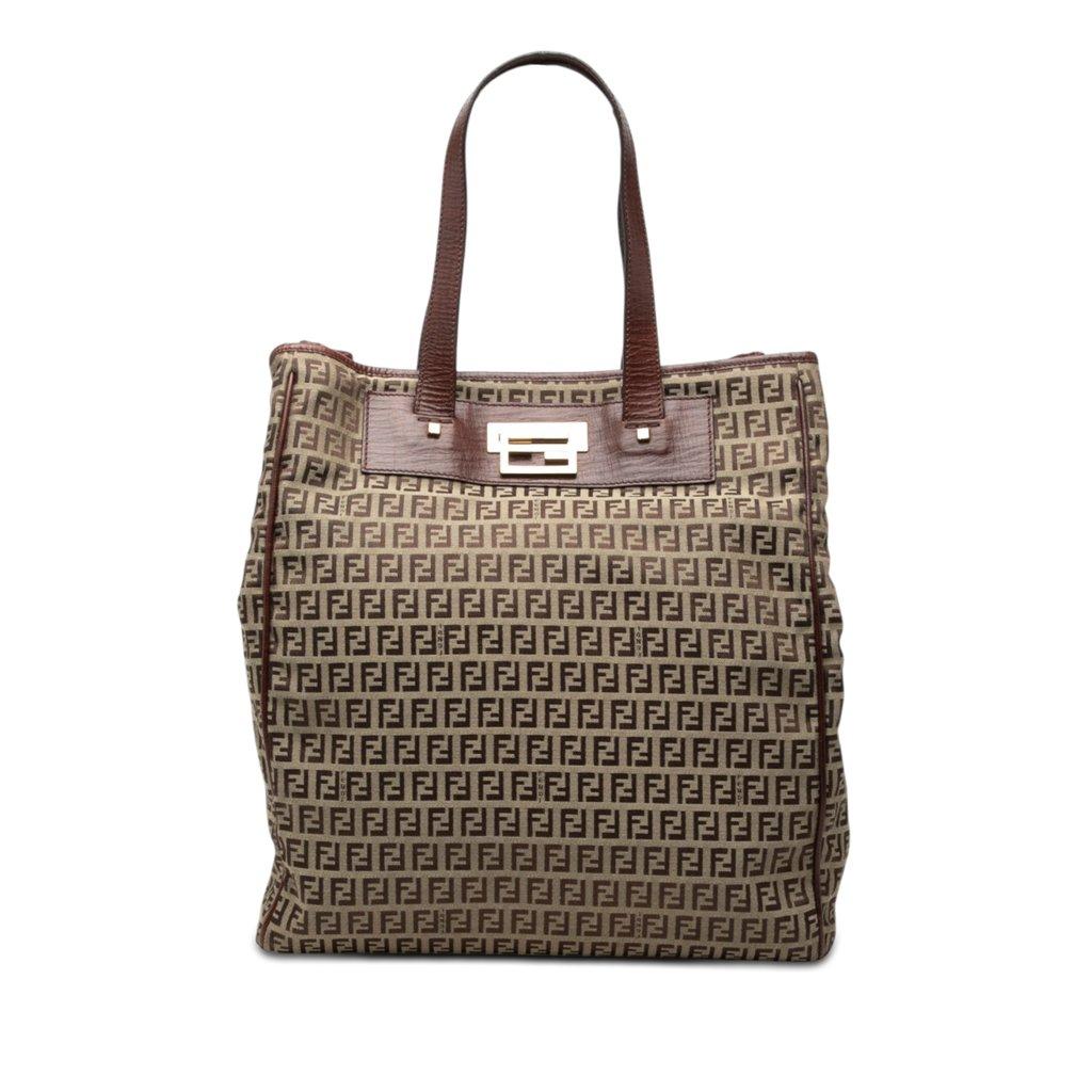 Fendi حقيبة قماشية بلون الكوسة