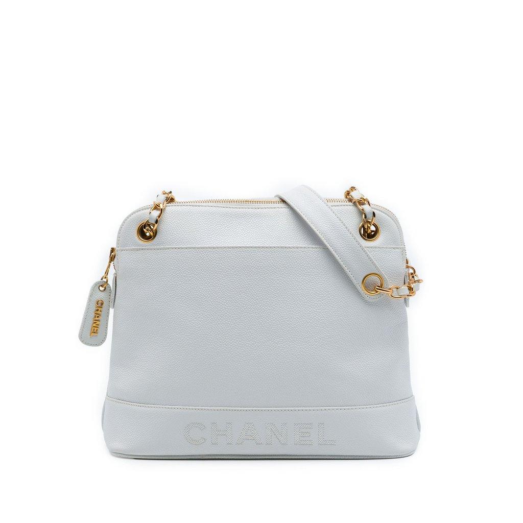 Chanel حقيبة كتف بسلسلة تحمل شعار الكافيار