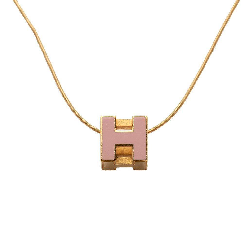Hermès قلادة على شكل حرف H مطلية بالذهب ومزينة بالمينا