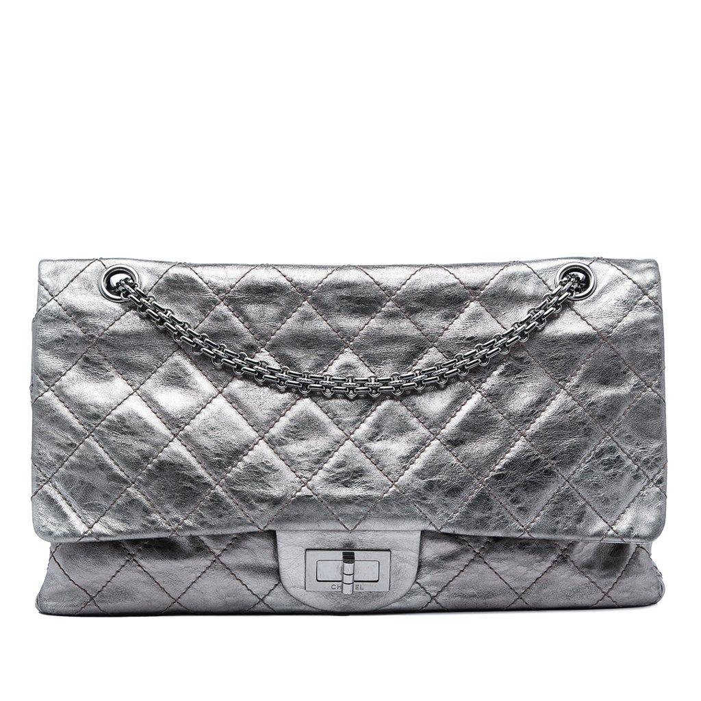 Chanel إصدار جديد من جلد العجل المعدني المبطن 2.55 ذو الغطاء المزدوج 227