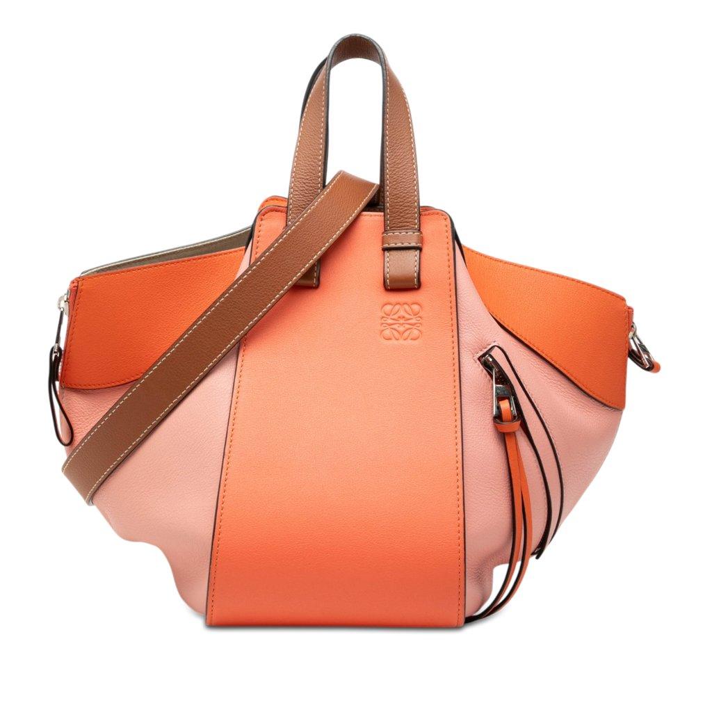 Loewe حقيبة أرجوحة صغيرة ثلاثية الألوان من جلد العجل الناعم المحبب