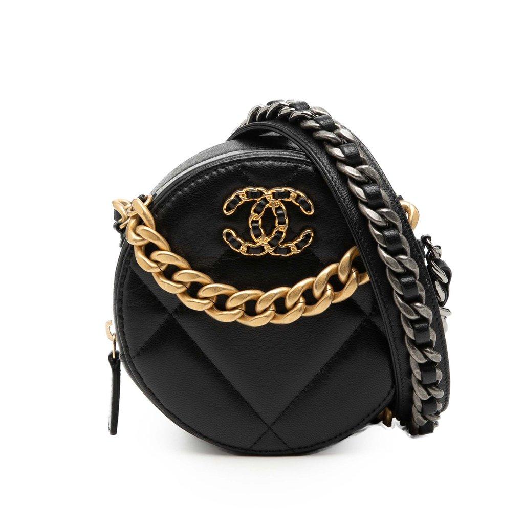 Chanel حقيبة يد دائرية من جلد الخروف مقاس 19 بوصة مع سلسلة