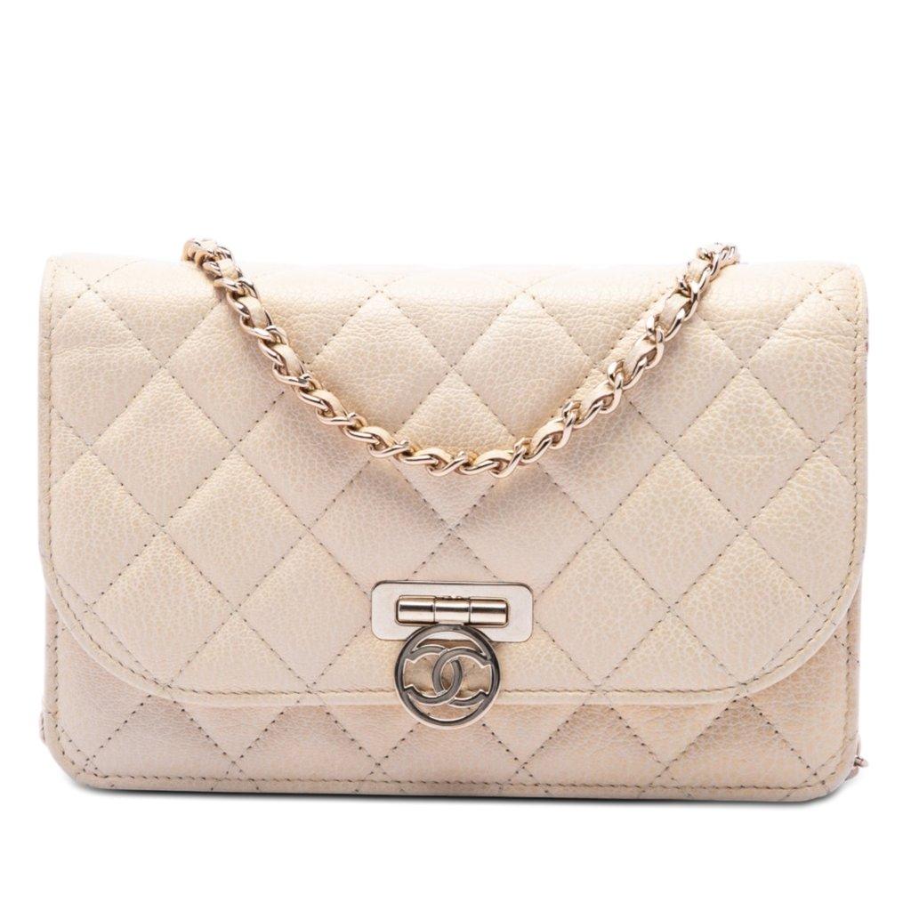 Chanel Round CC Quilted Calfskin Flip Lock Wallet On Chain