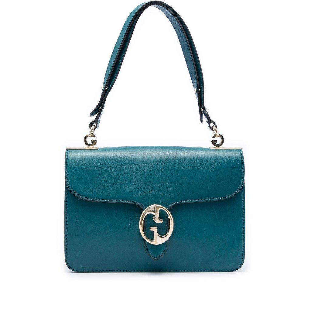 Gucci حقيبة كتف متوسطة الحجم من جلد العجل، موديل 1973، بغطاء قلاب