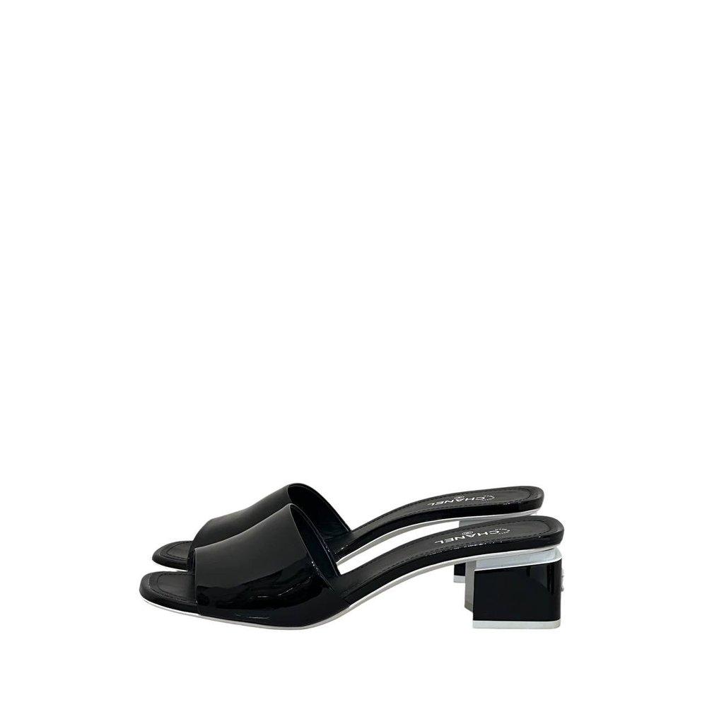 Chanel Chanel Black Patent Leather Heeled Mules - Size 41 Pre-owned
