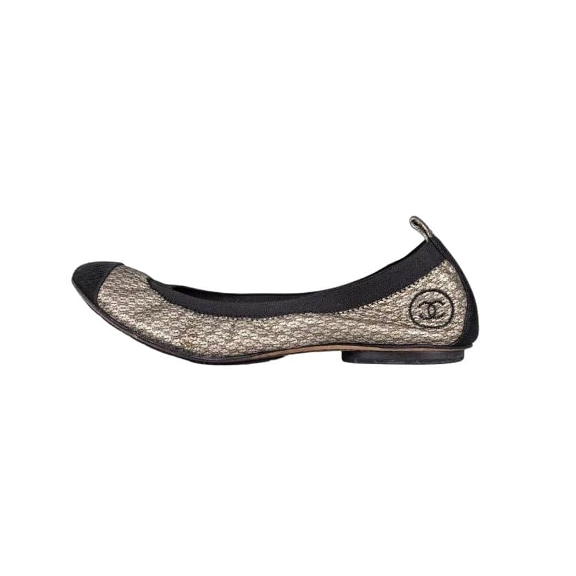 Chanel Chanel Quilted Gold Leather Ballerina Flats - Size 39.5 pre-owned