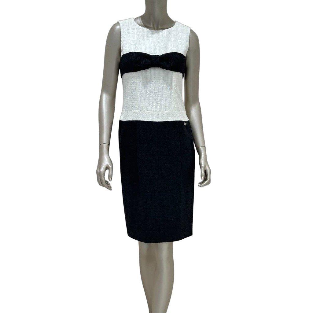 Chanel CHANEL S/S 2009 Black & White Tweed Bow Dress sz.38 Pre-owned