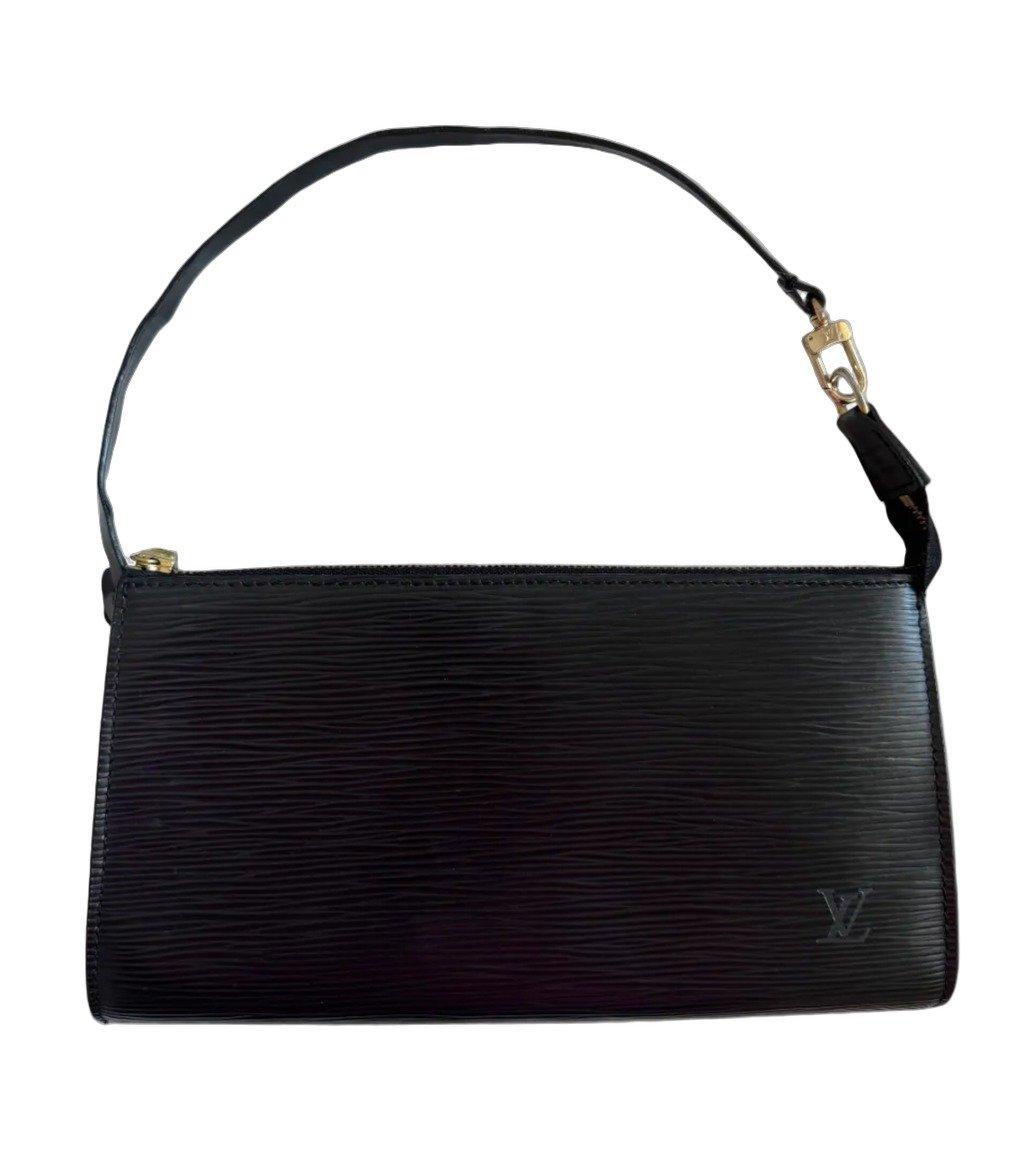 Louis Vuitton Epi Pochette Accessoires Black Shoulder Bag