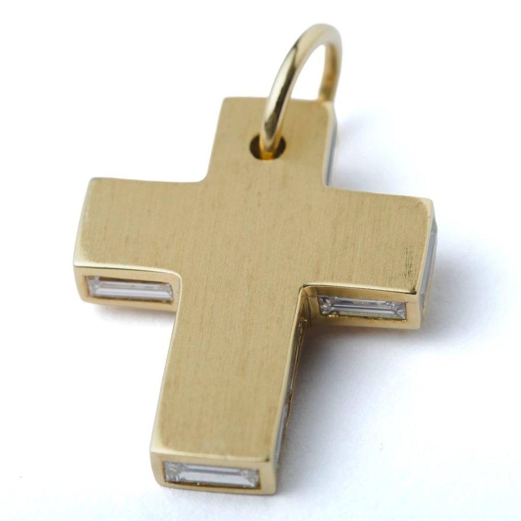 Unsigned Vintage Yellow Gold Cross Pendant with Baguette Diamonds - '90s