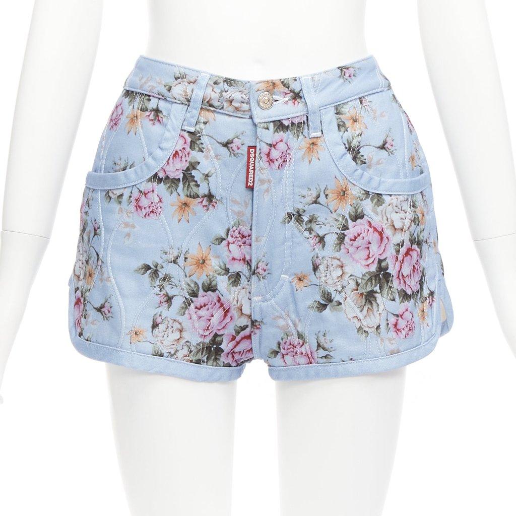 Dsquared2 شورتات زهرية