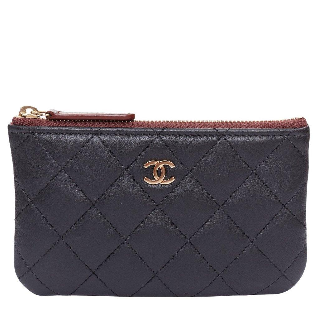 Chanel حقيبة صغيرة كلاسيكية بسحاب