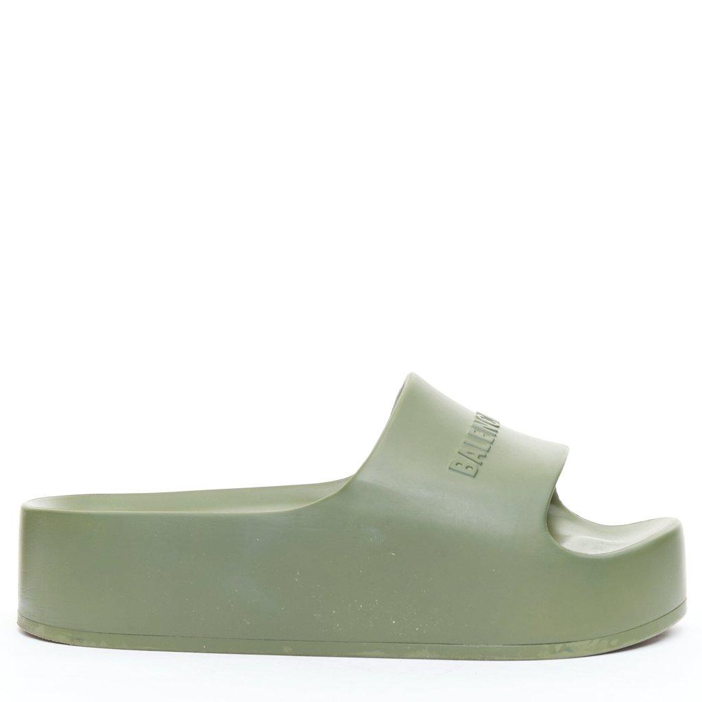 Balenciaga سميك
