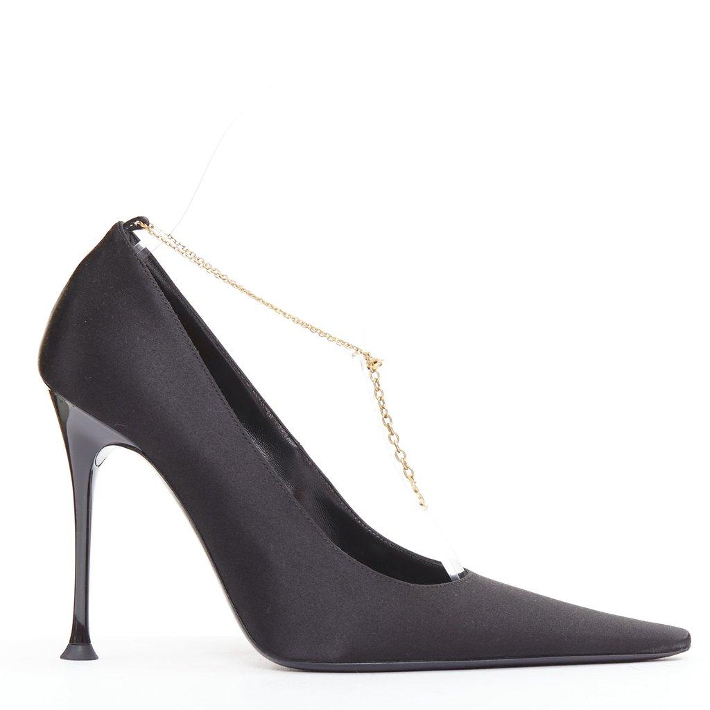 Saint Laurent كعب أسود من الحرير