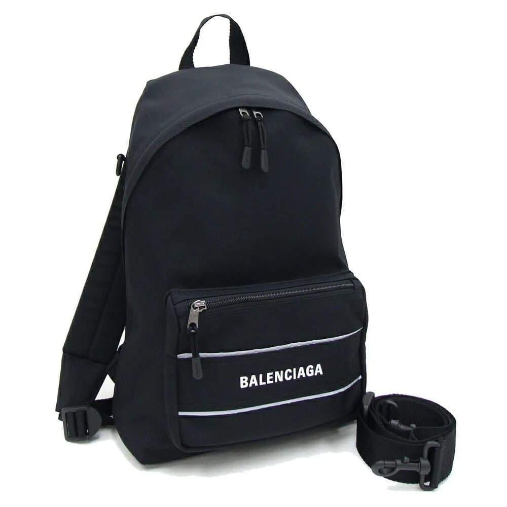 Balenciaga حقيبة ظهر رياضية سوداء من النايلون المعاد تدويره