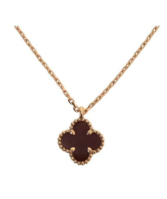 Van Cleef & Arpels قلادة سويت ألامبرا مع قلادة من الذهب الوردي عيار 18 قيراطًا مرصعة بحجر العقيق الأحمر
